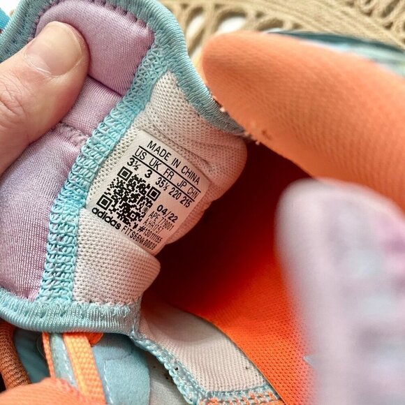 Adidas Dame 8 “Formula 0 2022 Camp” Limited Color Way Size 3.5Y - Picture 9 of 10